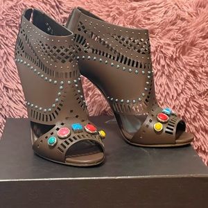 Gucci   Women's Lika Laser-cut jeweled Leather Ankle  Boots/Bootie/Sandal Brown